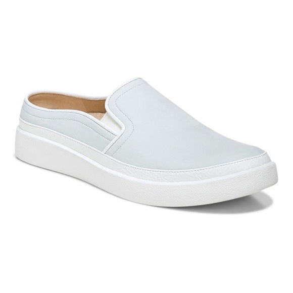 Vionic Other - Vionic Cream Slip-On Shoes
